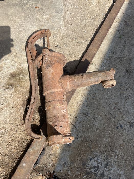 Ръчна помпа за вода