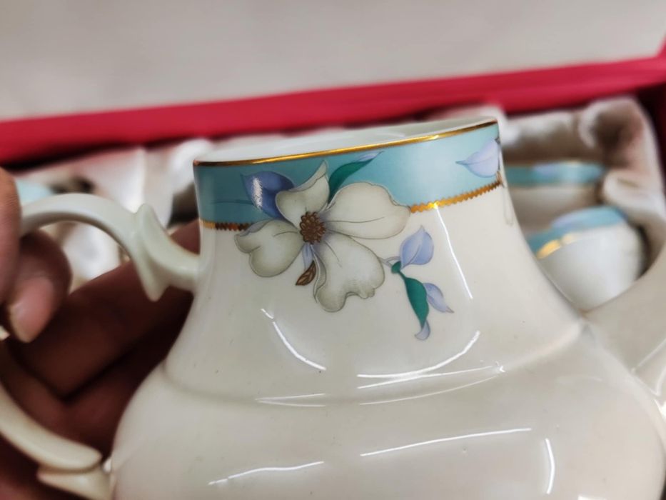 Нов порцеланов сервиз чаши за кафе