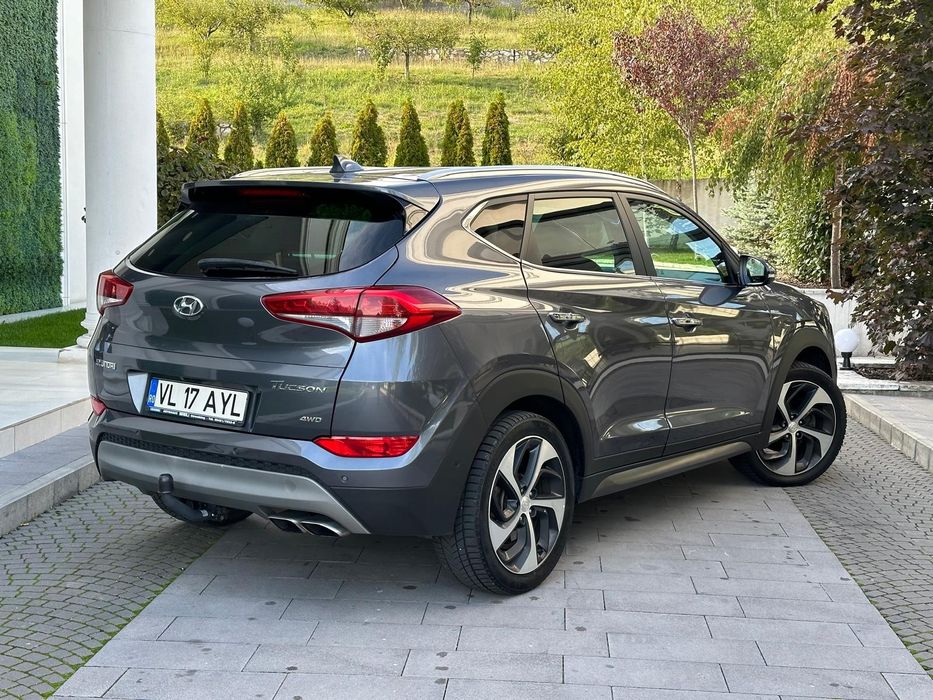 Hyundai tucson premium luxuri