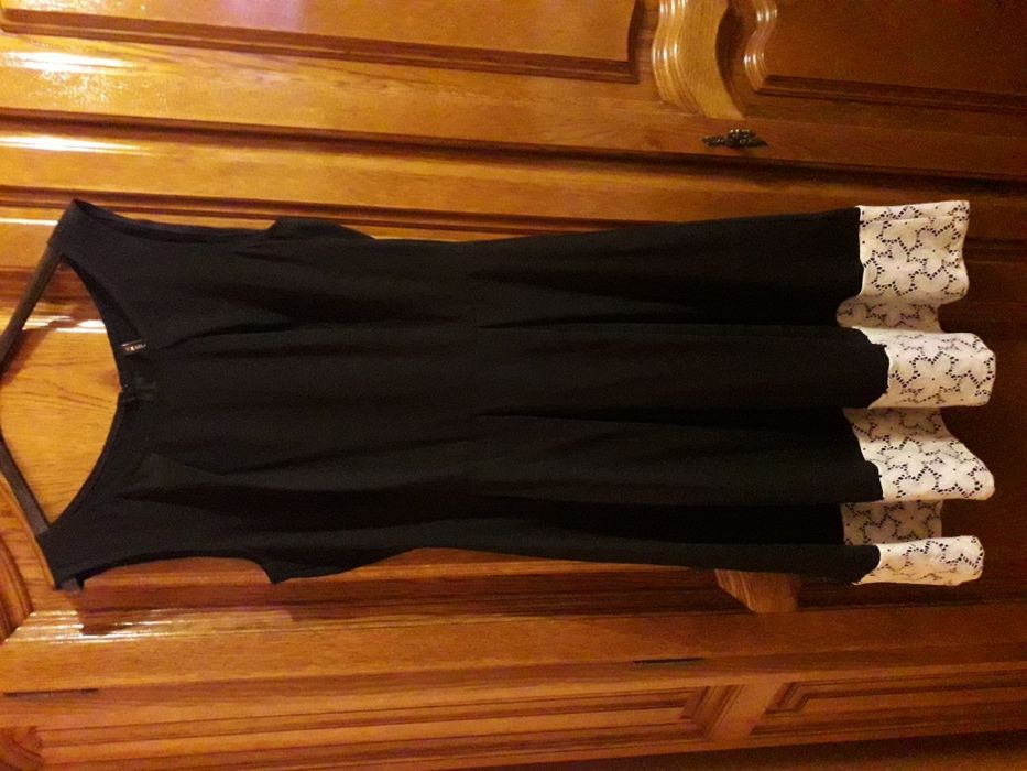 Rochie elegantă neagră