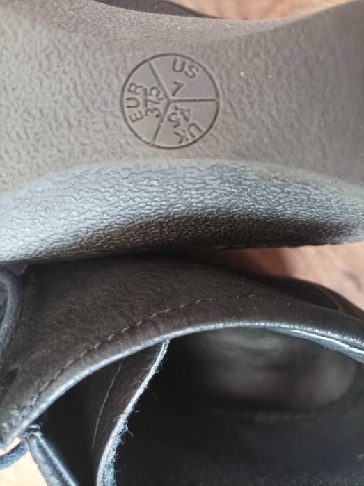 Дамски обувки от естествена кожа