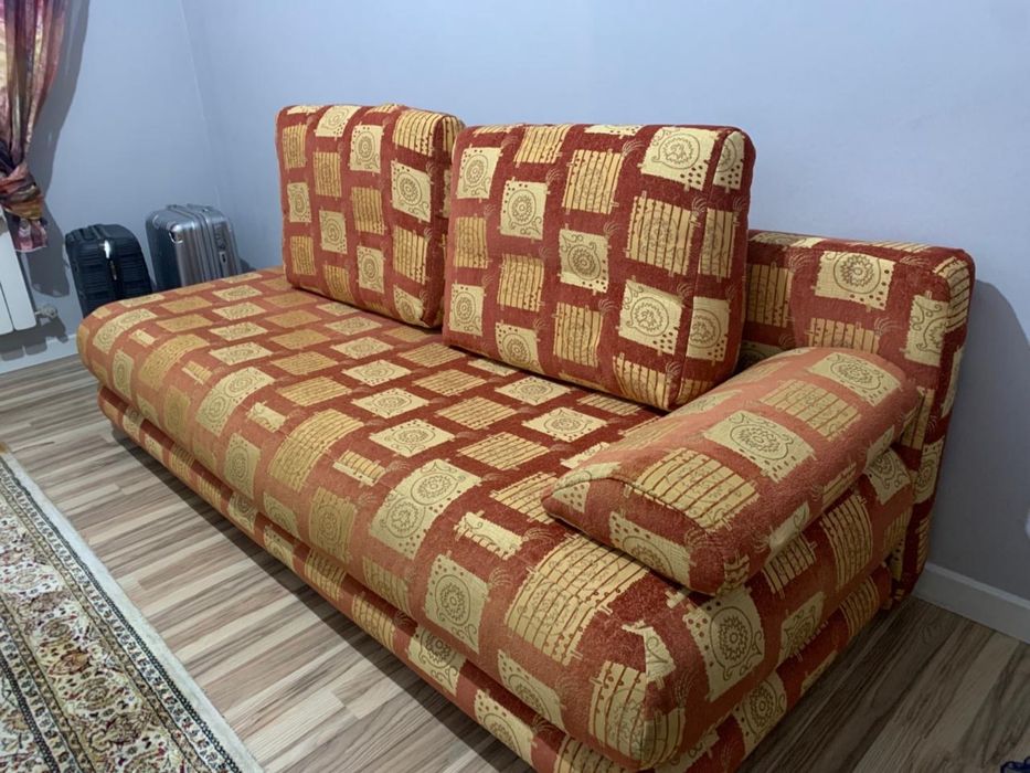 Диван для гостиной