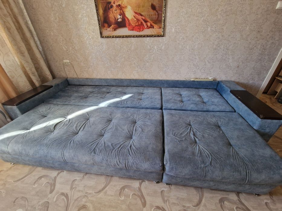 Продам большой диван