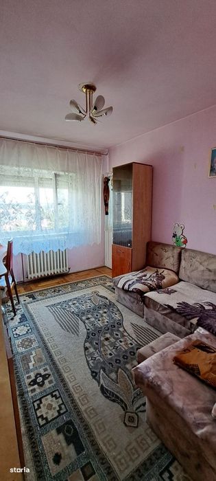 3 camere decomandat, 63 mp, zona Hortensiei