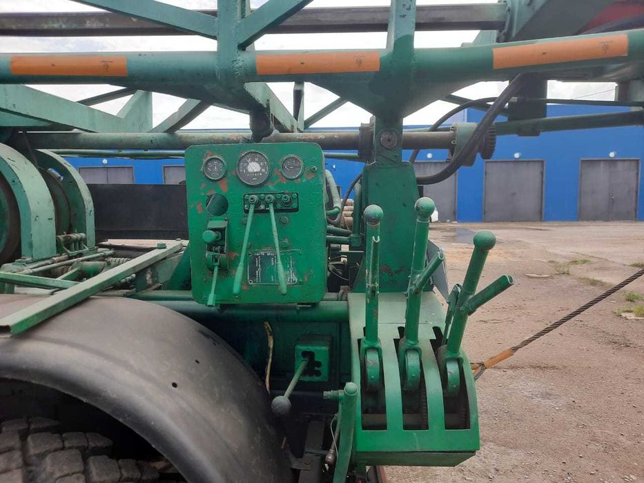 Продаётся буровая установка ПБУ-50М на базе ЗИЛ-131