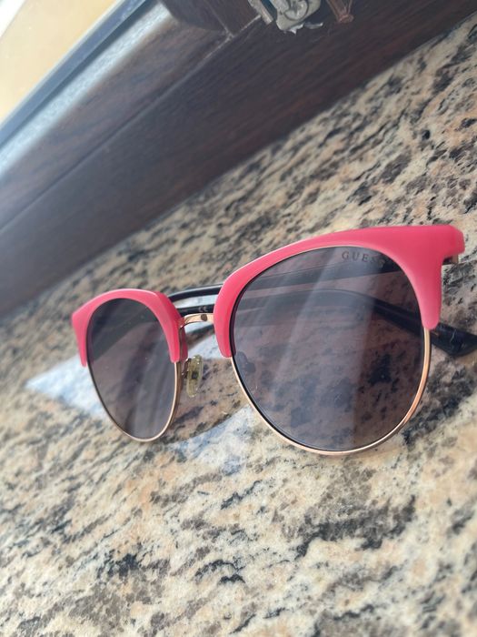 Ochelari de soare Guess