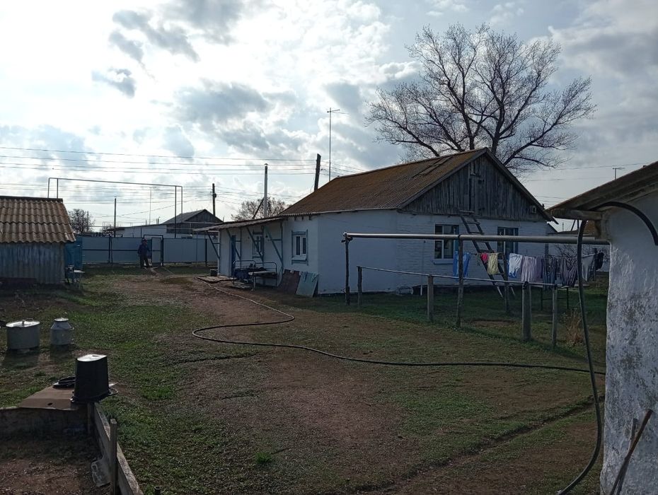 Продается дом в селе Аксуат