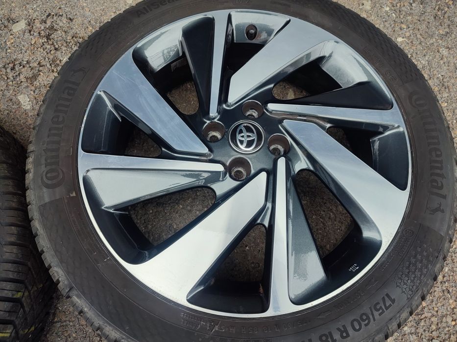 18" оригинални алуминиеви джанти за Toyota Aygo X.