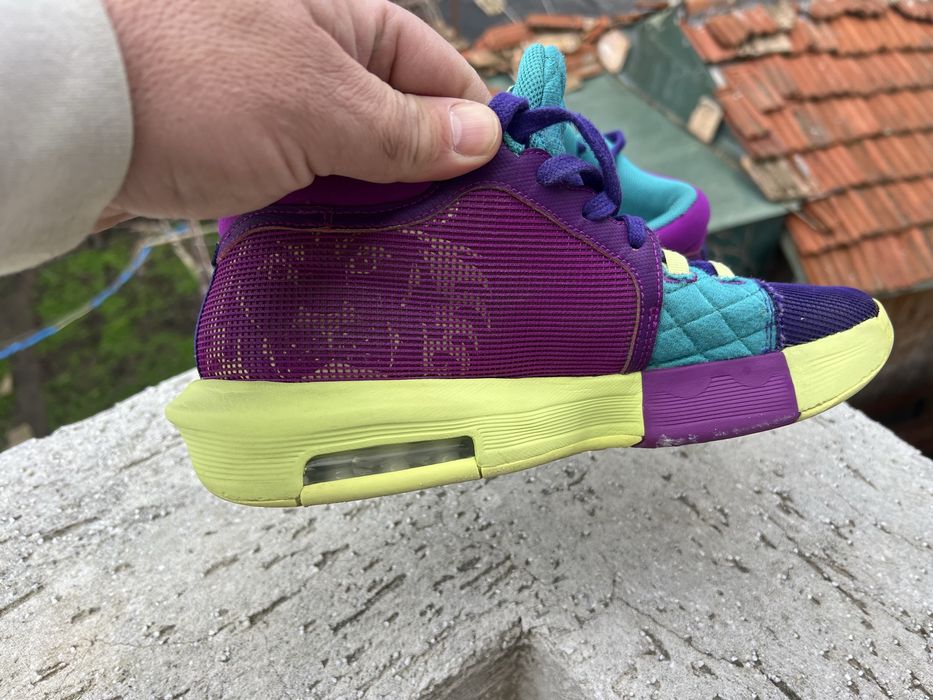 Nike Air Lebron 42.5