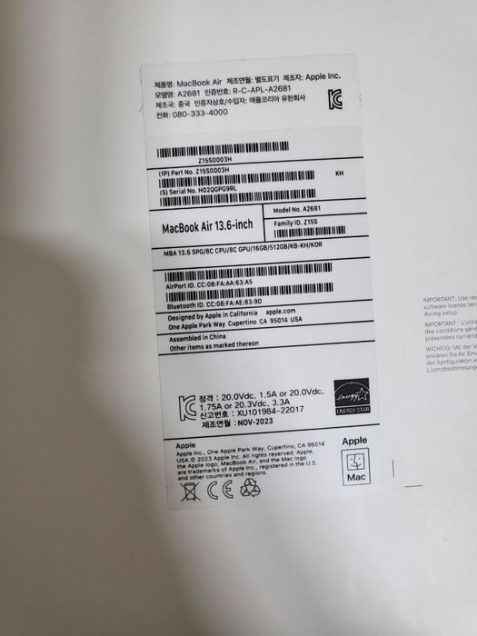 Macbook Air M2 spacegray 13 dyum 16GB ram/512GB sotiladi