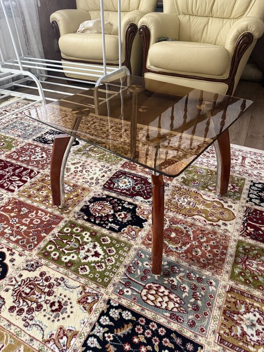 Журнальный столик