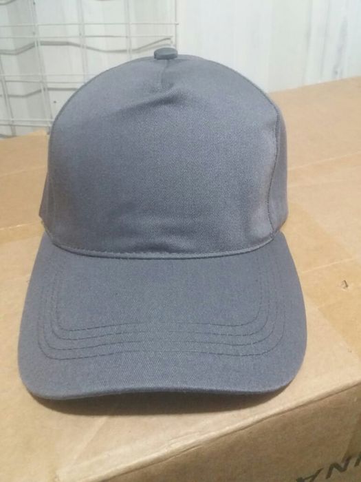 Бейсболки оптом однотонные.