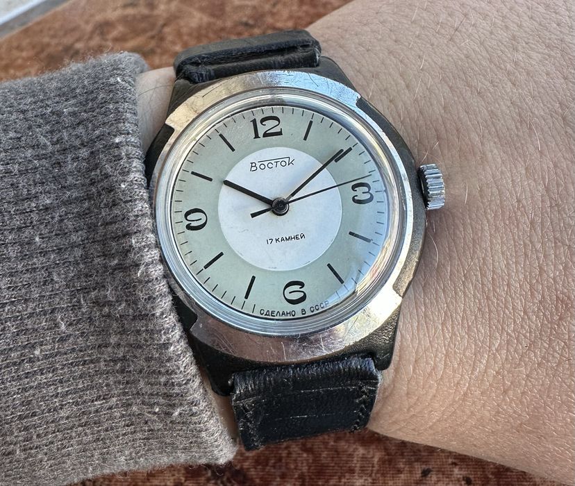 Сьветски механичен часовник Восток,рядьк, 70 години