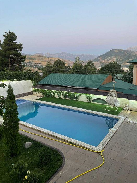 Чарвак,Продаётся дача 2 этажа,3 сотки,3 комнаты