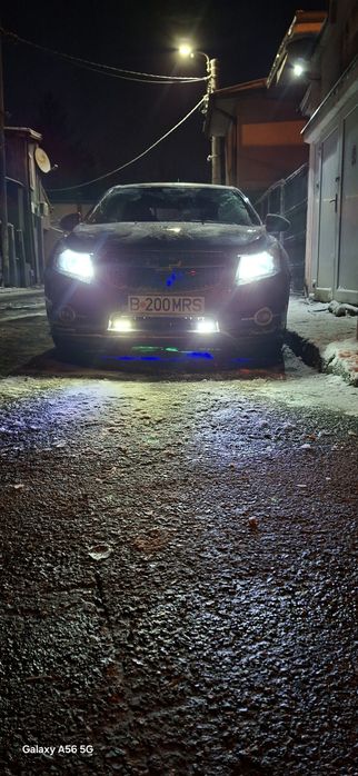 Vând Chevrolet Cruze