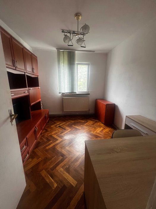 Apartament 3 camere | 64mp | Balcon | 12 minute Metrou Gorjului | Militari