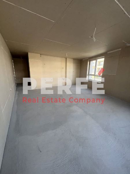 Продава се Двустаен апартамент в Бургас, Сарафово - 74 кв.м за 1149 €/кв.м - Снимка #3