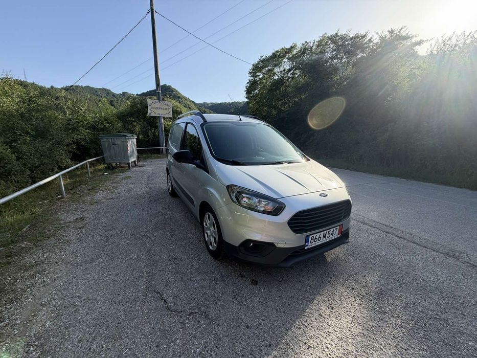 Ford curier 2022