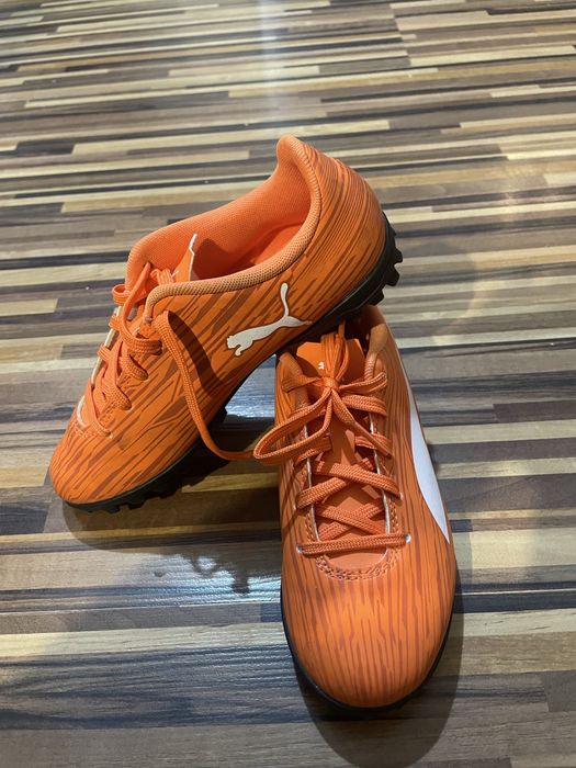 Puma стоножки за футбол