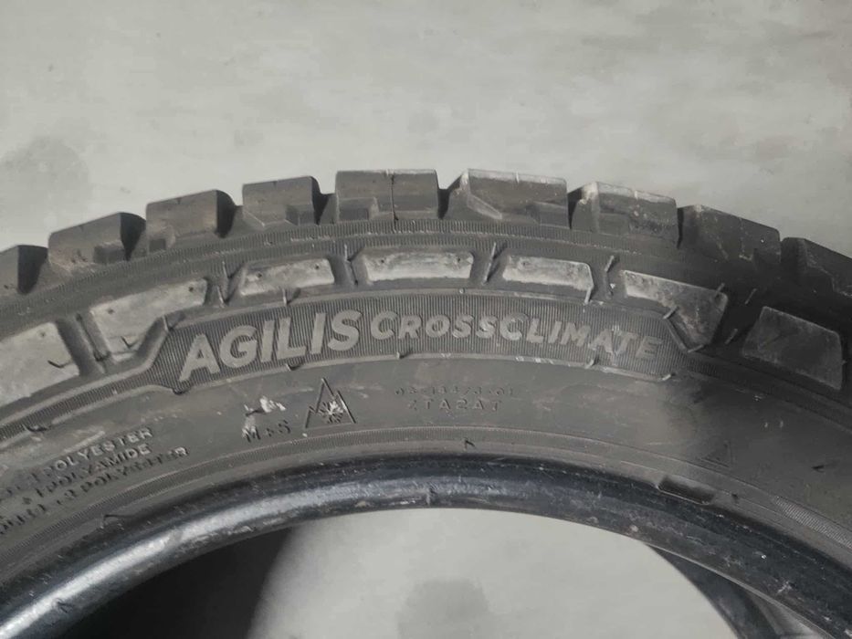 2бр.всесезонни гуми 225/55/17C Michelin