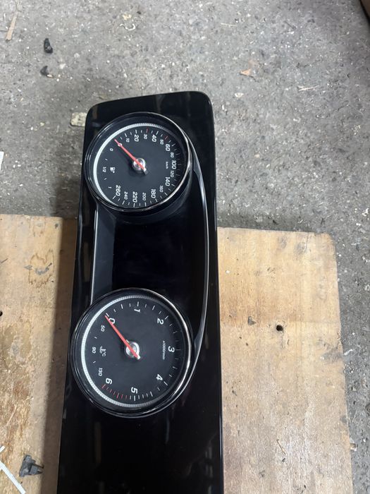 Mercedes w213 2.2cdi 194кс 4 matic Километраж и Монитор