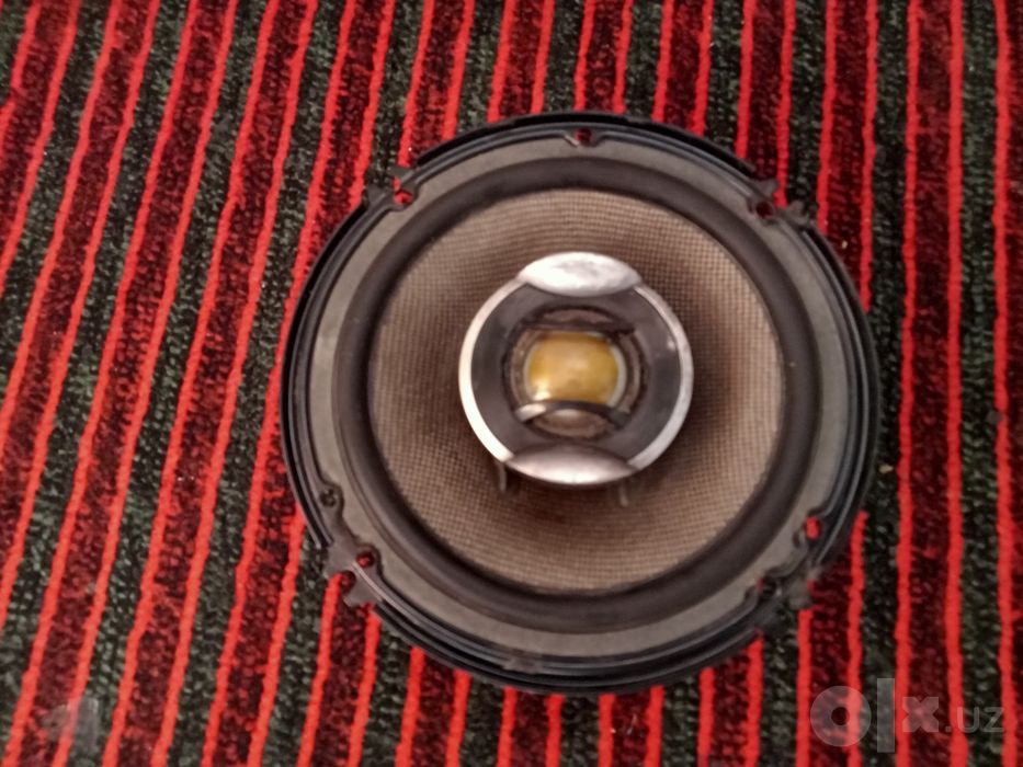 Продам 1-шт PIONEER в хорошем состоянии.