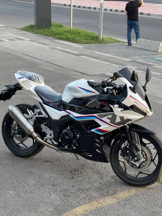 Мотоцикл спорт байк BMW S400RR в рассрочку без первоначального взноса