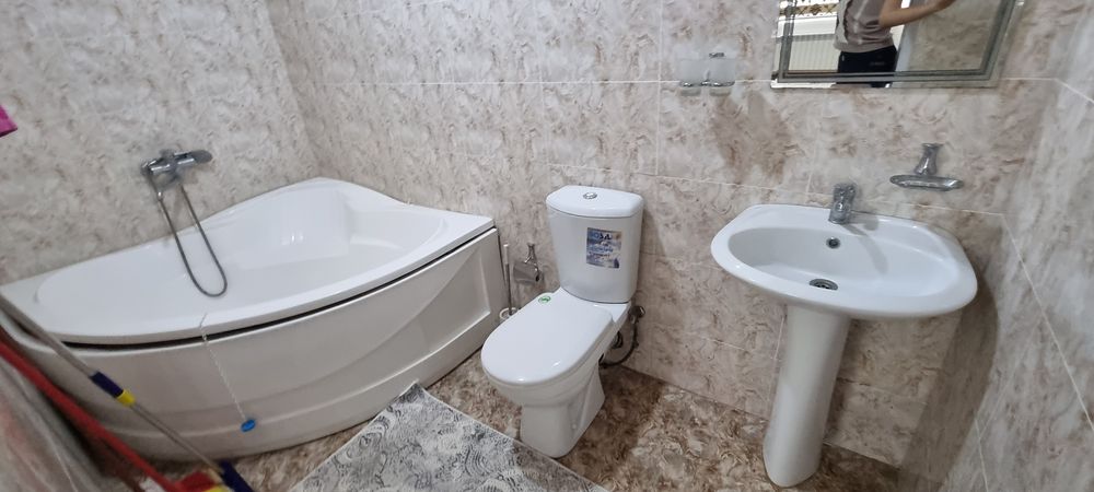 Элитная 3-комнатная квартира (112 м²) с ремонтом и мебелью