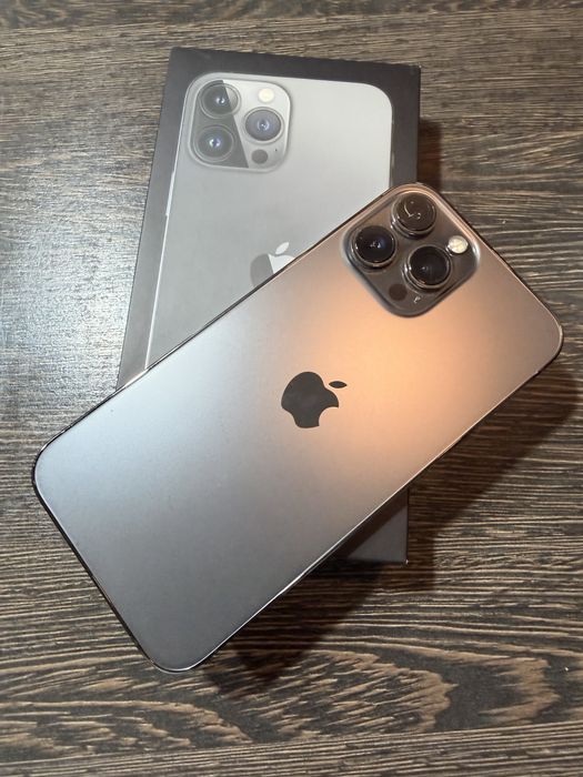 Vand iphone 13 pro max 256gb, 76% sanatate baterie