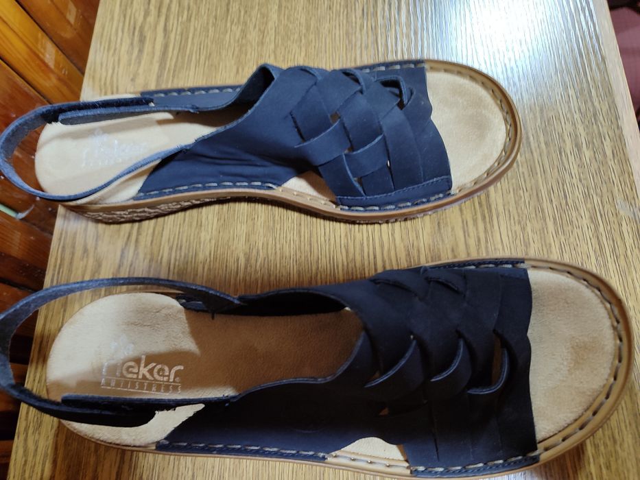 Босоножки фирмы Rieker