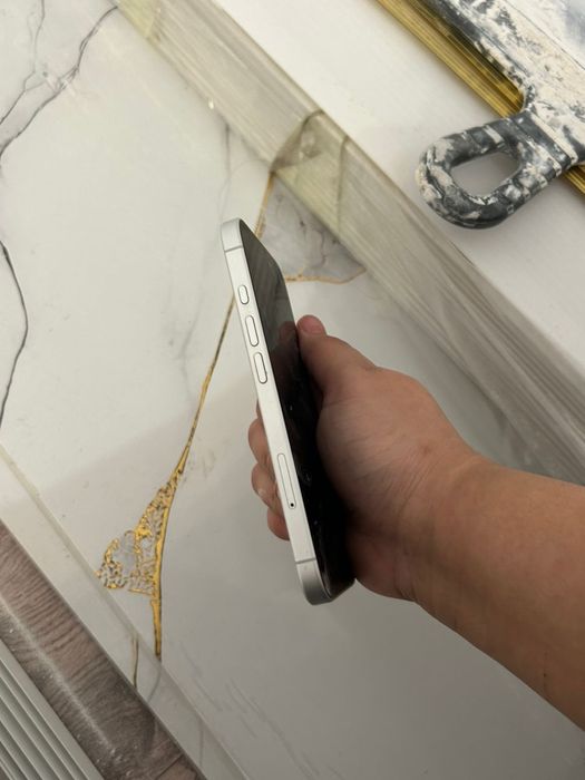 Айфон 16 256гб емкость 89%