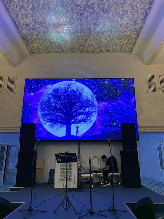 Ремонт LED экранов быстро и качественно!
Ваш LED экран мигает, появили