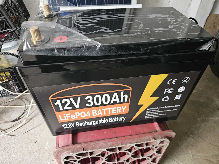 Baterie LiFePO4 12V 300Ah rulota Acumulator camper barca NOU