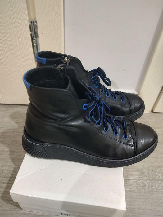 Дамски боти от естествена кожа