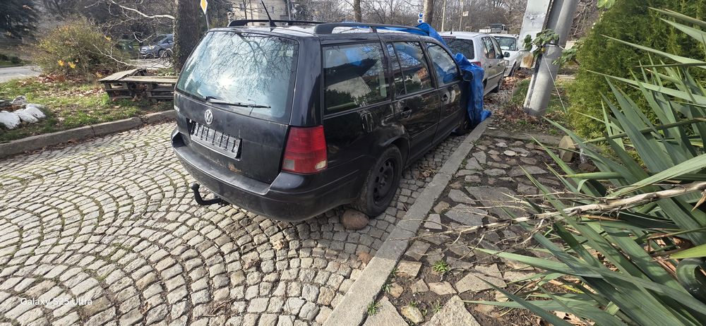 VW Bora 2.3 Vr5 150кс комби На части