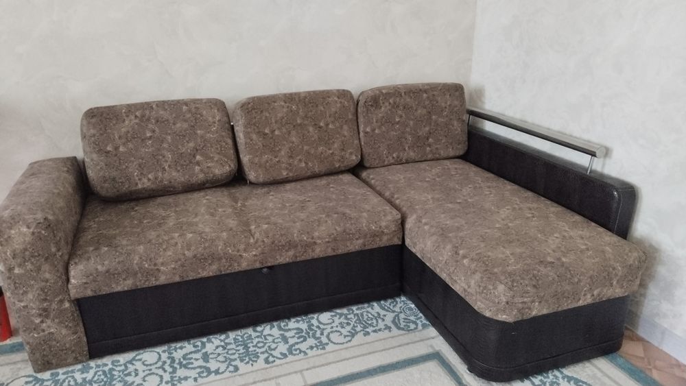 Диван угловой Б/У