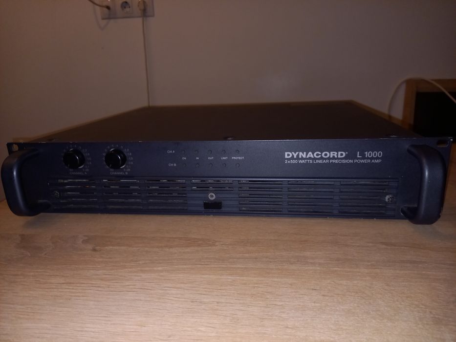 Putere DYNACORD 2x300