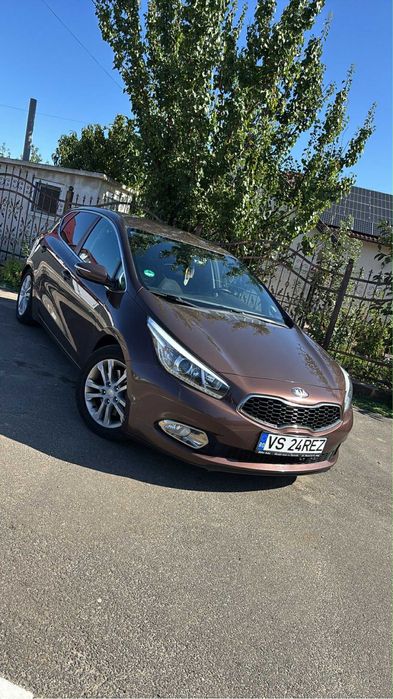- Kia ceed II JD - An 2012 -