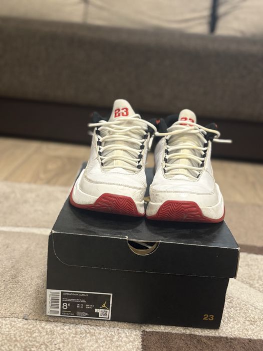 Air Jordan Max Aura 3