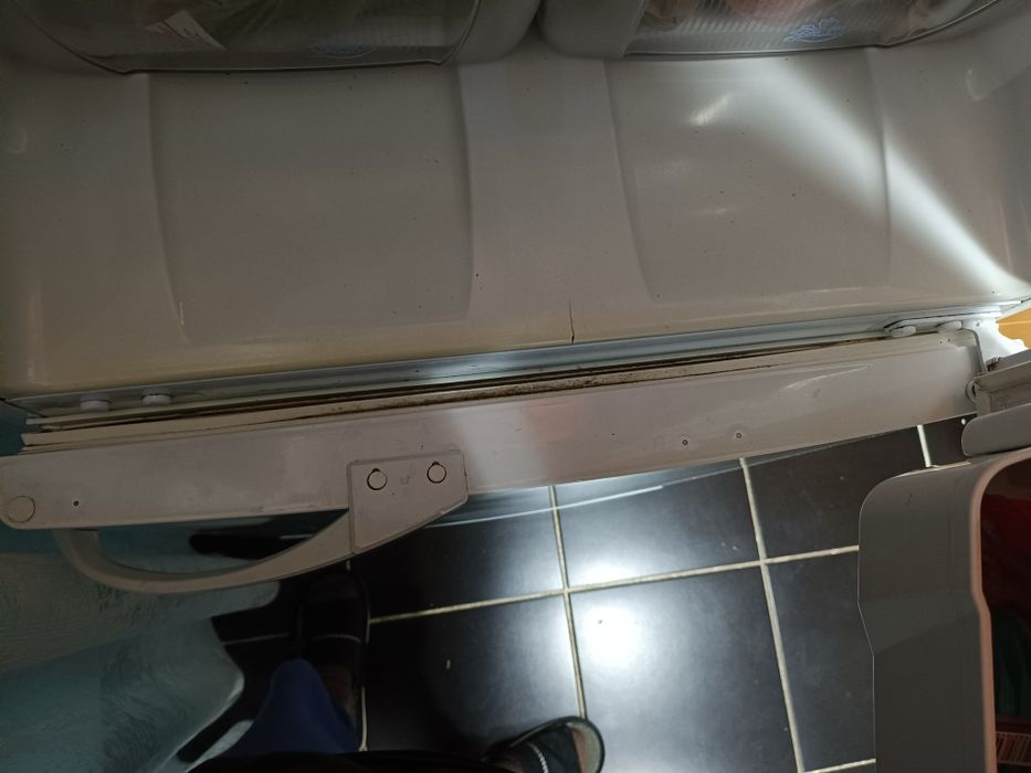 Холодильник indesit