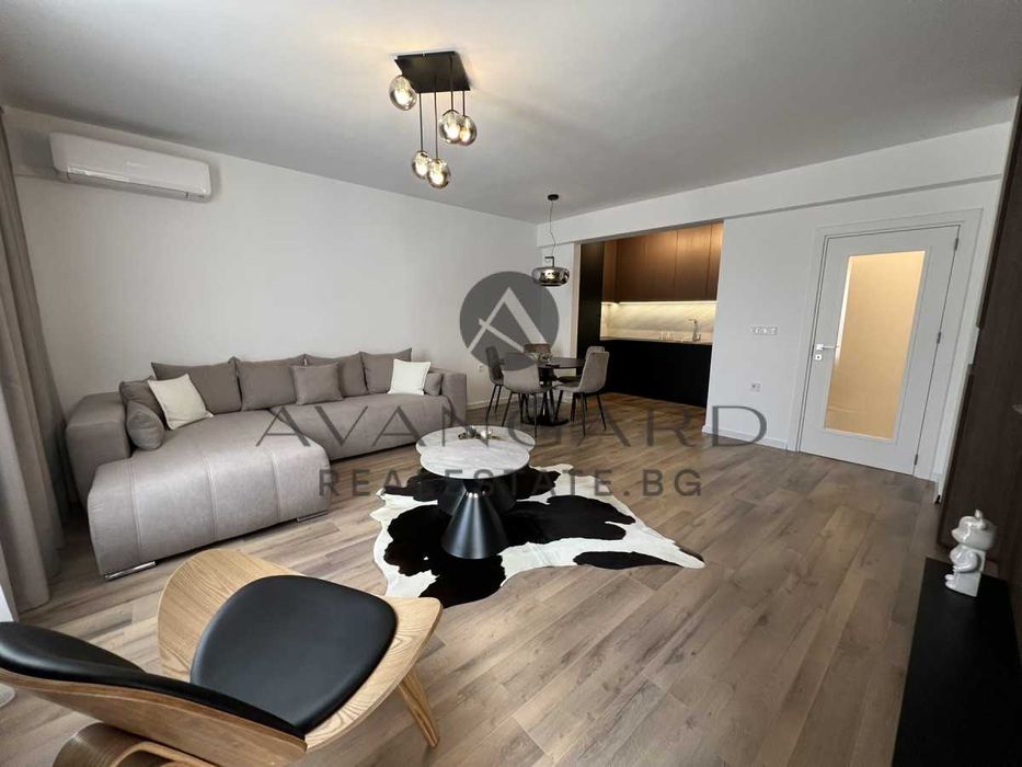 Продава се Двустаен апартамент в Пловдив, Остромила - 74 кв.м за 2137 €/кв.м - Снимка #1