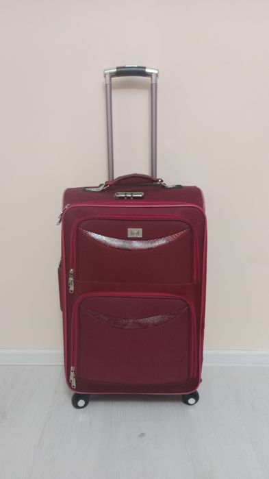 Дорожный чемодан