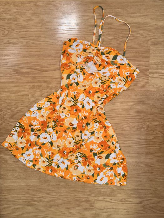 Отпусната къса лятна плажна рокля с оранжеви и жълти цветя, S/M