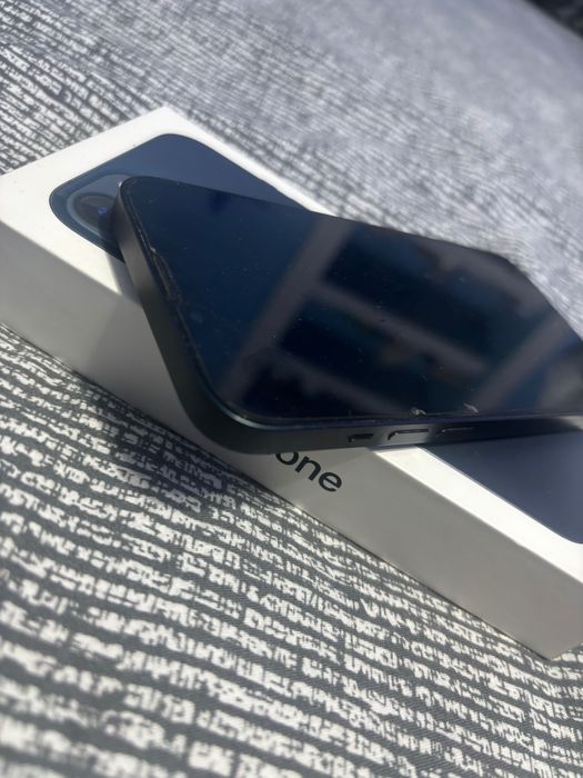 iPhone 13 128GB запазен