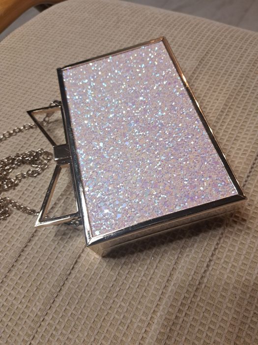 Дамска чантичка в розово