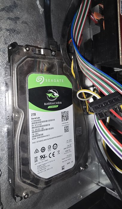 Жёсткий диск 2тб Seagate