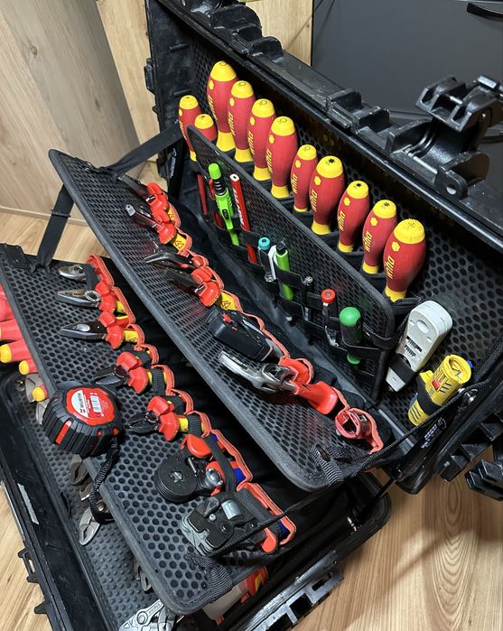 Knipex Robust 45 куфар с инструменти