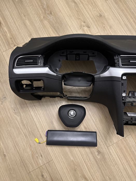 Vand plansa bord Skoda Superb 2 3 3V 2009-2015