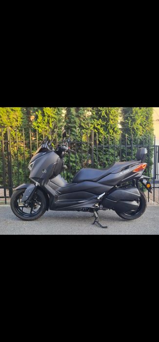 Vand Yamaha X max 300 an 2018 ca nou