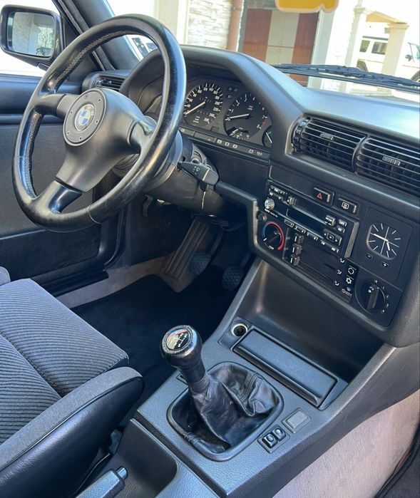 BMW e30 320 is M Power